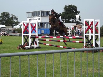 Denbighshire’s Louise Edwards is in the running for a place in the RoR Bronze League Finals Denbighshire’s Louise Edwards is in the running for a place in the RoR Bronze League Finals